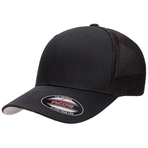BLACK/ FLEXFIT- 6511 - CERRADA