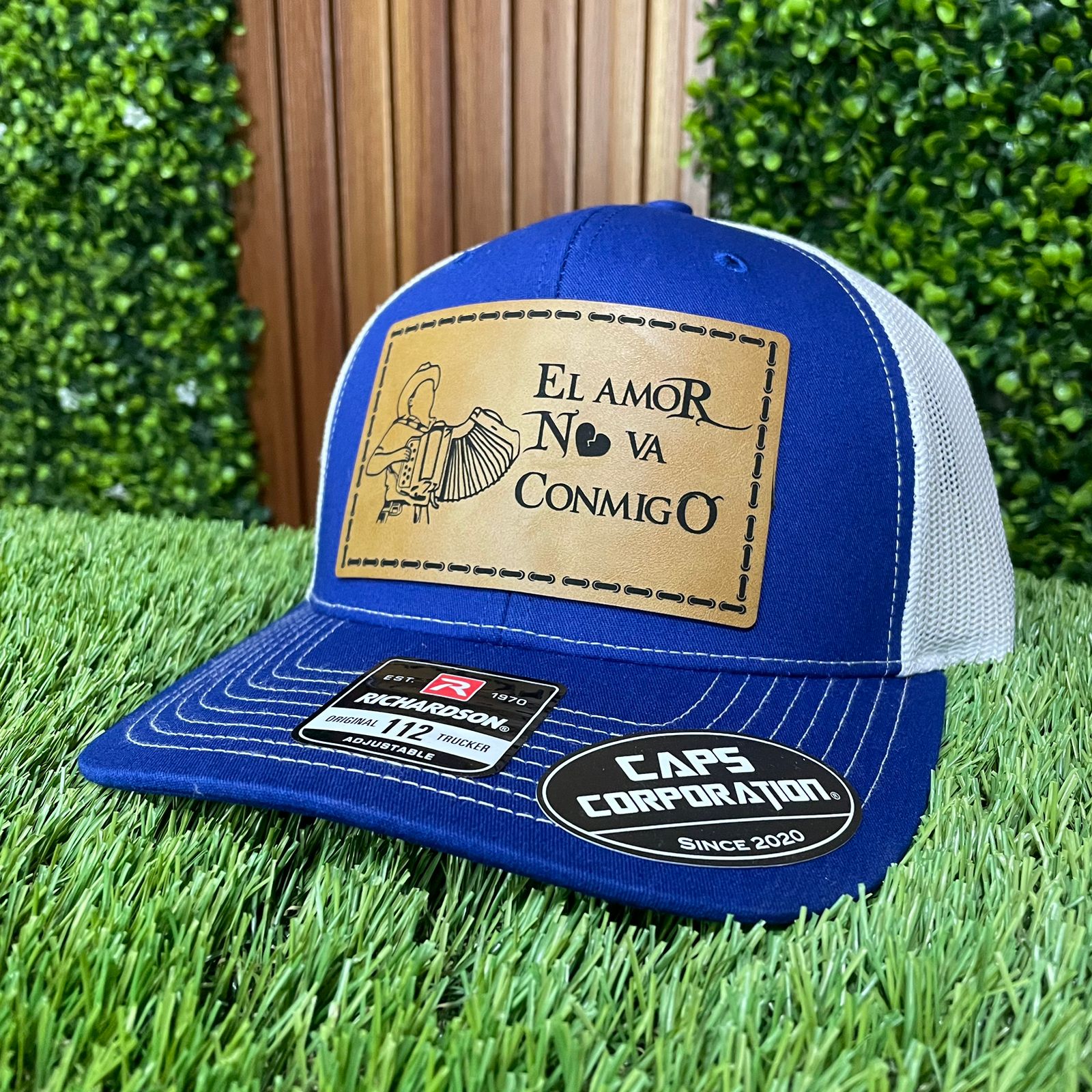 GORRA RICHARDSON ROYAL/ WHITE-EL AMOR NO VA CONMIGO